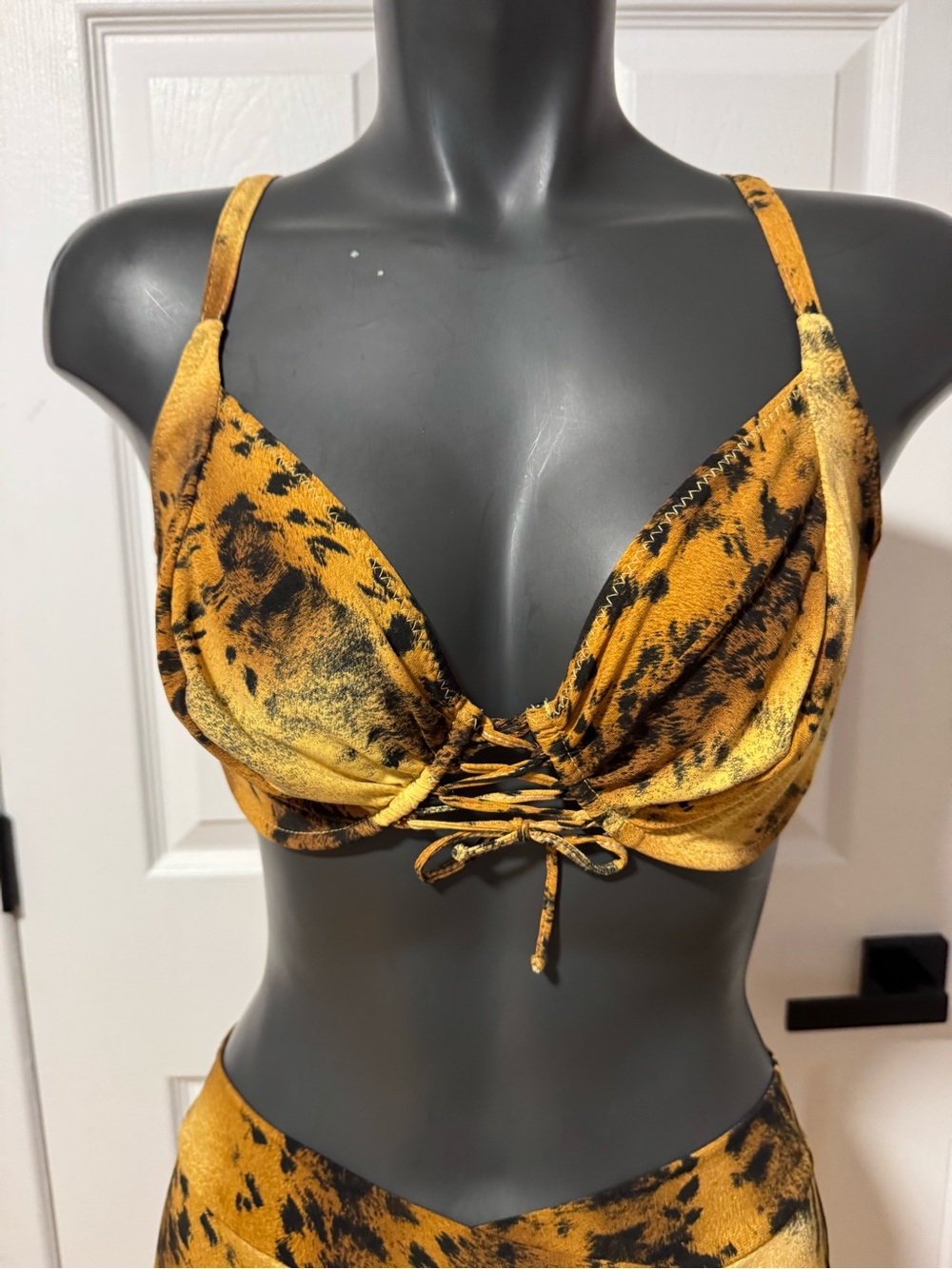 Bikini Set - Picture 3 of 6